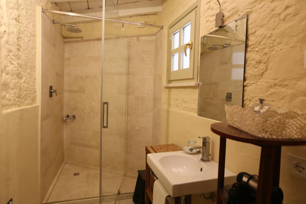 Residenza D'Epoca Regina D'Arborea Guest house